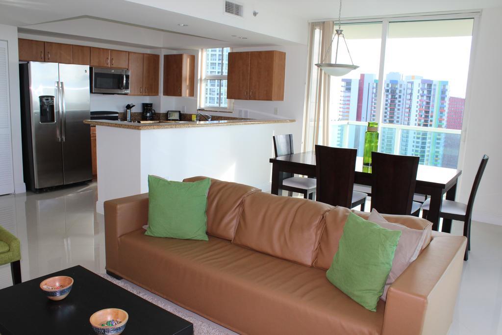 Lyx Suites At One Broadway In Brickell Miami Ngoại thất bức ảnh