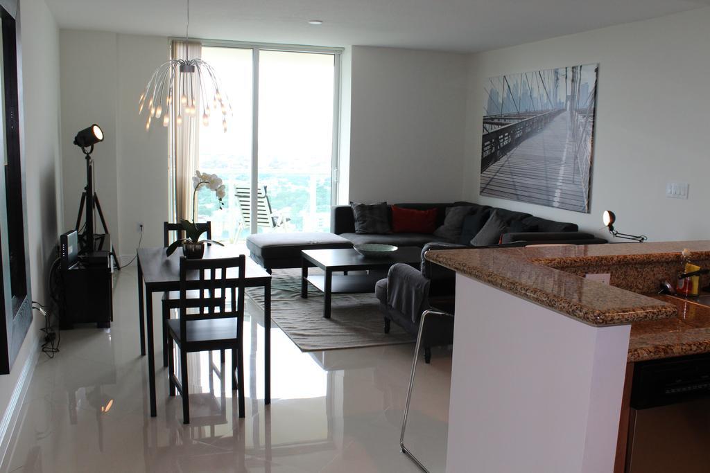 Lyx Suites At One Broadway In Brickell Miami Ngoại thất bức ảnh